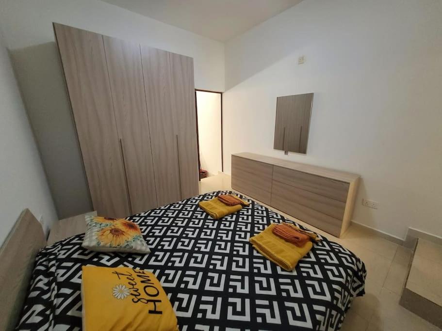 Sunflower Maltese House In * Sliema